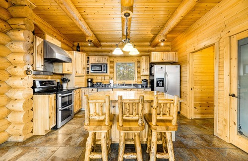 Lead Casa | Ski-in/ski-out lodge at Terry Peak with private hot tub, fireplaces & game room