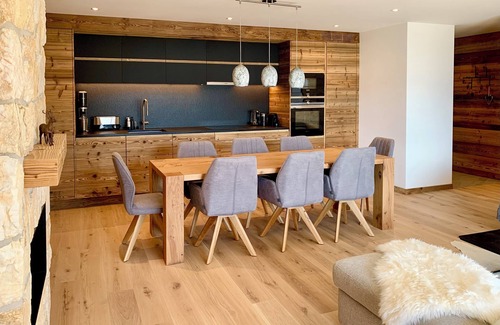 Heremence Apartamento | Ski-in ski-out luxury chalet apartment with amazing mountain view and spa access