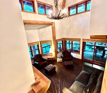 Nordic Estates Casa | Ski In/Ski Out Luxury Home w/jacuz/fireplace