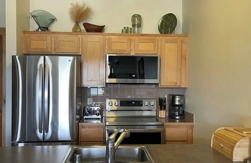 Mammoth Lakes Condominio | Ski-In/Ski-Out mountain view next to Eagle Lift 1BR Special Hike fishing bike
