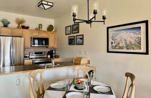 Mammoth Lakes Condominio | Ski-In/Ski-Out mountain view next to Eagle Lift 1BR Special Hike fishing bike