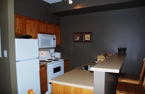Silver Star Mountain Apartamento | Ski In / Ski Out moderno condominio