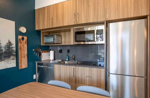 Park City Condominio | Ski-in/Ski-out Modern 1 bedroom- Pool, Hot Tub, Gym