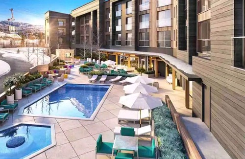 Park City Condominio | Ski-in/Ski-out Modern 1 bedroom- Pool, Hot Tub, Gym