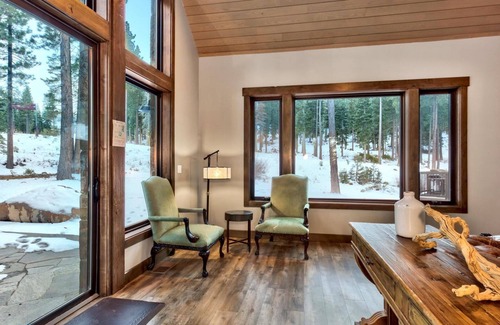 Truckee Casa | True Ski-in/Ski-Out Northstar Estate, 10,600 Sq Ft, 10 Bedroom / 11.5 Bathroom, 1.36 Acres, Hiking