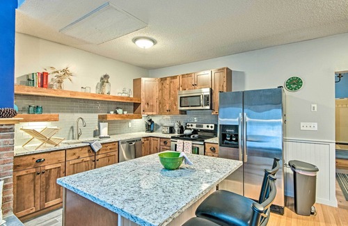 Plymouth Condominio | Ski-In/Ski-Out Tenney Mountain Condo w/ Fireplace!