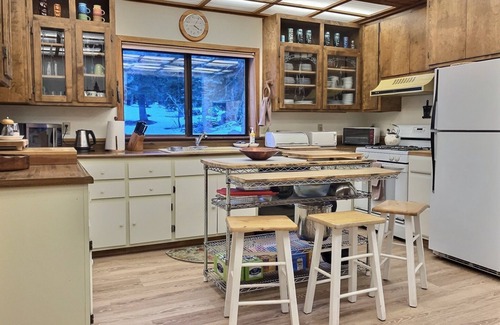 Bear Valley Cabina | Ski in/Ski out with Family Hospitality