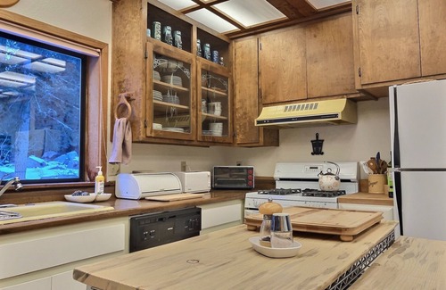 Bear Valley Cabina | Ski in/Ski out with Family Hospitality