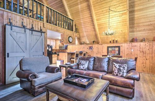 Red River Casa | Ski-InandSki-Out Red River Cabin with Mtn Views!