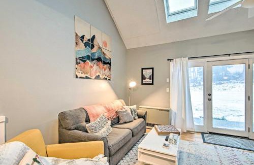 Plymouth Apartamento | Ski-InandSki-Out Tenney Mountain Condo with Fireplace!