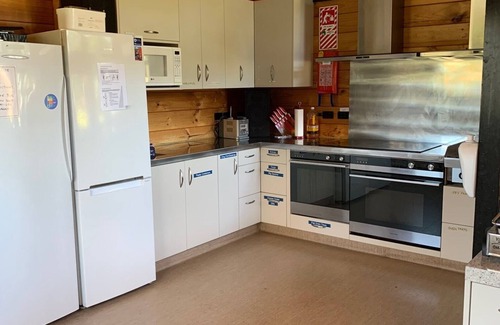 Ohakune Cabina | Ski-Inspired Summer Retreat. Spacious Lodge in Ohakune