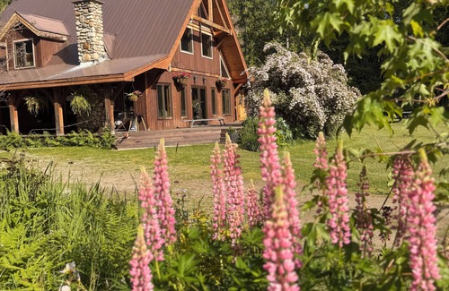 Revelstoke Casa | Ski Lodge on acreage close to RMR. Pet friendly!