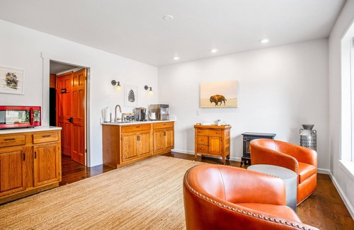 Salida Casa | Ski Lodge: Ski Rental near Monarch Mountain. Ideal for large groups, bachelor parties, corporate retreats