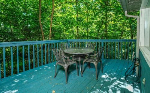 Chalet Village Villa | Ski Mountain Hideaway 1154