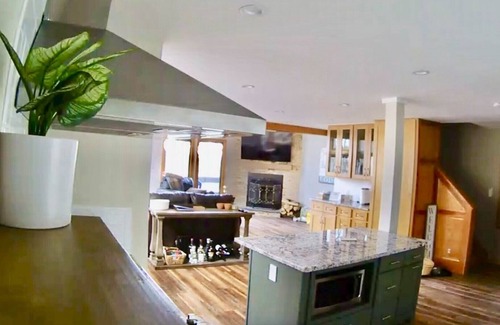 Tannersville Casa | Ski - Mountain townhome at Camelback, minutes to everything fun in the Poconos
