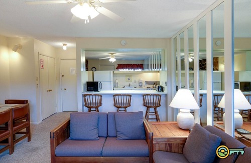 Mount Jackson Condominio | Ski/MTB/Golf Condo (#105) - Slope side | Walk out to ski slopes & mountain bike park!