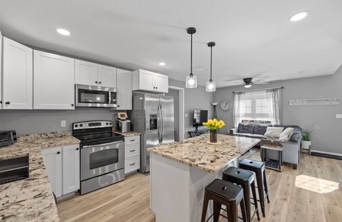 Meredith Casa | Summer Getaway, 4-BR, Sleeps 14, Large Yard