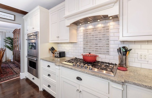 Laconia Casa | Ski-Snowmobile-Hike-Boat-Swim-Fall Foliage-Concerts: Large home, 3 levels of FUN