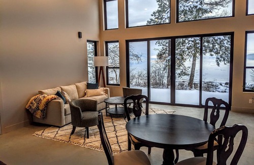 Woods Bay Casa | Skipping Stone Lake House, Skipping Stone Lake House