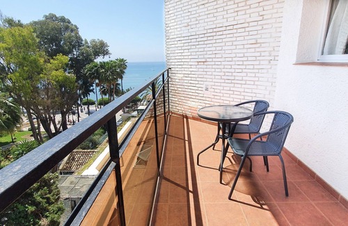 Marbella Seafront Promenade Apartamento | Skol 329 – Spacious Beachfront Studio with Sea Views