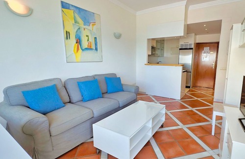 Marbella Seafront Promenade Apartamento | Skol 536 - Great One Bed Apartment with Wonderful Sea View.