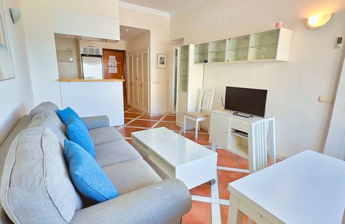 Marbella Seafront Promenade Apartamento | Skol 536 - Great One Bed Apartment with Wonderful Sea View.