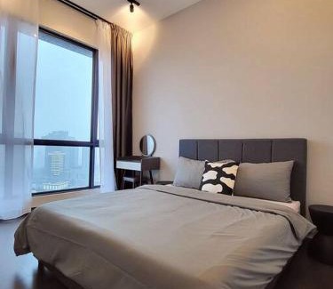 Central District Apartamento | SKS Pavilion Ultimate Skyline w Bathtub 3 BR, 6 Pax