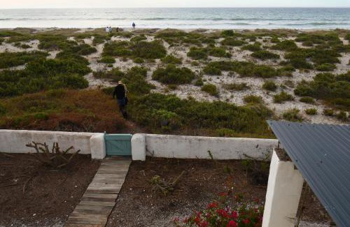 Dwarskersbos Casa | Skuurtjies - Beach Front Holiday