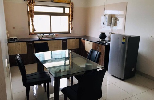 Phase 1 Apartamento | Sky High @ Blue Ridge 22nd Floor Master - Dormitorio