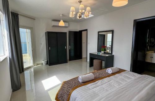 Ash Shati Apartamento | Sky-high Villa فيلا عنان السماء