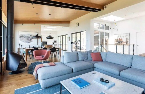 Dillon Beach Casa | Sky House Retiro de lujo y spa a solo 15 minutos a pie de la playa.