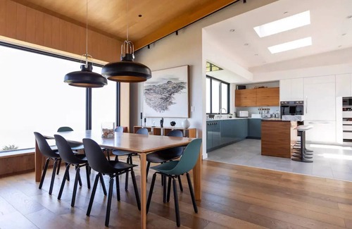 Dillon Beach Casa | Sky House Retiro de lujo y spa a solo 15 minutos a pie de la playa.