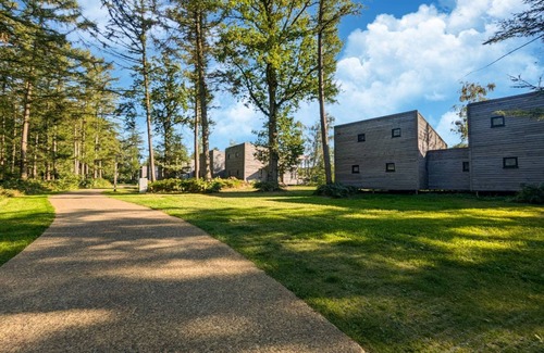 Antoing Villa | Sky Pad: Retiro junto al lago