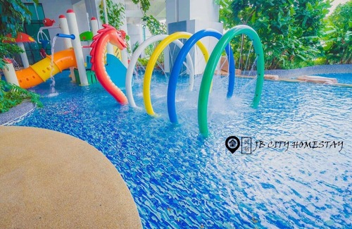 Setia Tropika Apartamento | Sky Peak (9pax) ホ ー ム ス テ イ @ JB City Homestay