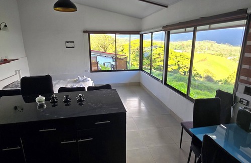 Vara Blanca Apartamento | Sky Studio Panoramic Volcano Views