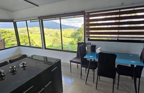 Vara Blanca Apartamento | Sky Studio Panoramic Volcano Views