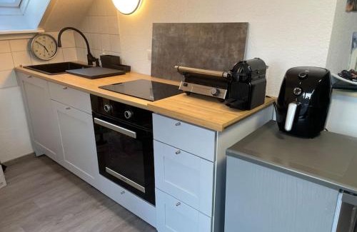 Magstadt Apartamento | Sky Studio Apartment 1,5 Zimmer für 4 Leute Zentral 35qm S-Bahn Mercedes Benz