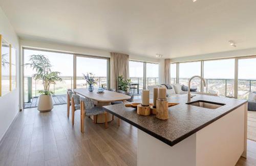 Ostend City Centre Apartamento | Sky Tower II - Modern Stay with Panoramic Views