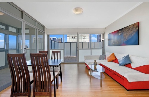 Burwood Apartamento | Sky view 2B with free parking