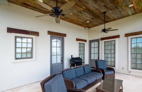 Ventress Casa | Sky View at False River | Sunset Central