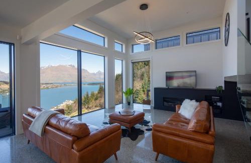 Frankton Villa | Sky Villa A