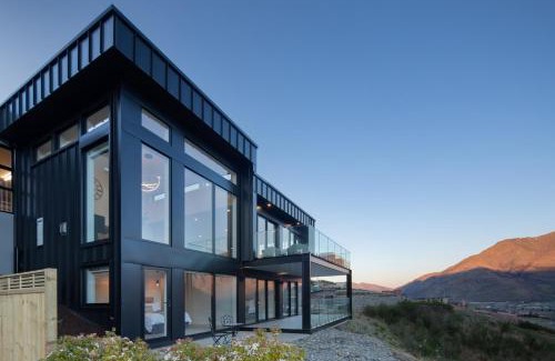 Frankton Villa | Sky Villa A