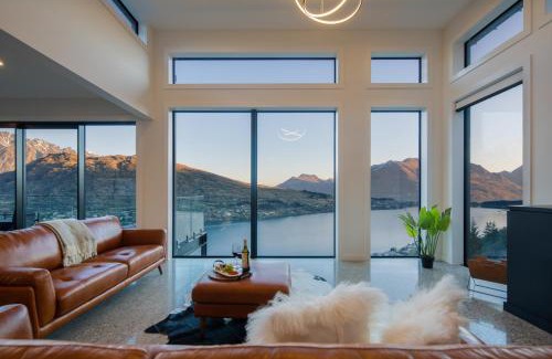 Frankton Villa | Sky Villa A
