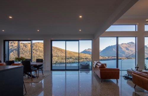 Frankton Villa | Sky Villa A