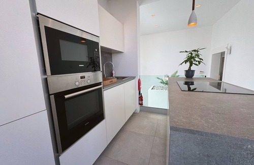 Paceville Apartamento | Sky Villa Penthouse | Private Pool & City Lights
