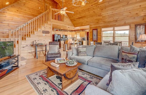 Epworth Cabina | Skydancer Lodge - Mountain Views | Pool Table | Hot Tub | Fire Pit