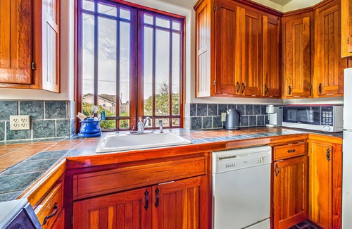 McKinleyville Apartamento | Skydeck ZigZag Suite - Cozy Digs, 1st Fl, Dog / Pet Friendly!