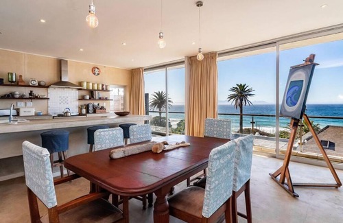 St. James Casa | Skye Home in overlooking stunning False Bay in St James, Cape Town