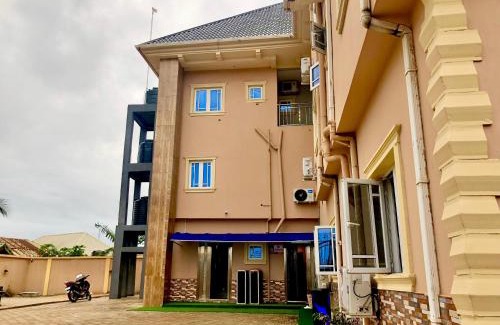 Morogbo Hotel | Skyflix Hotel & Suites