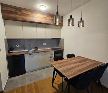 Novi Sad Apartamento | Skyline Cozy Suites